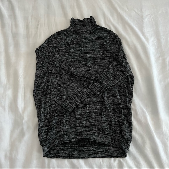 Wilfred stretchy turtleneck - Picture 2 of 3